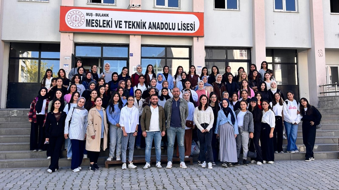 ÖĞRENCİLERİMİZİN MALAZGİRT GEZİSİ